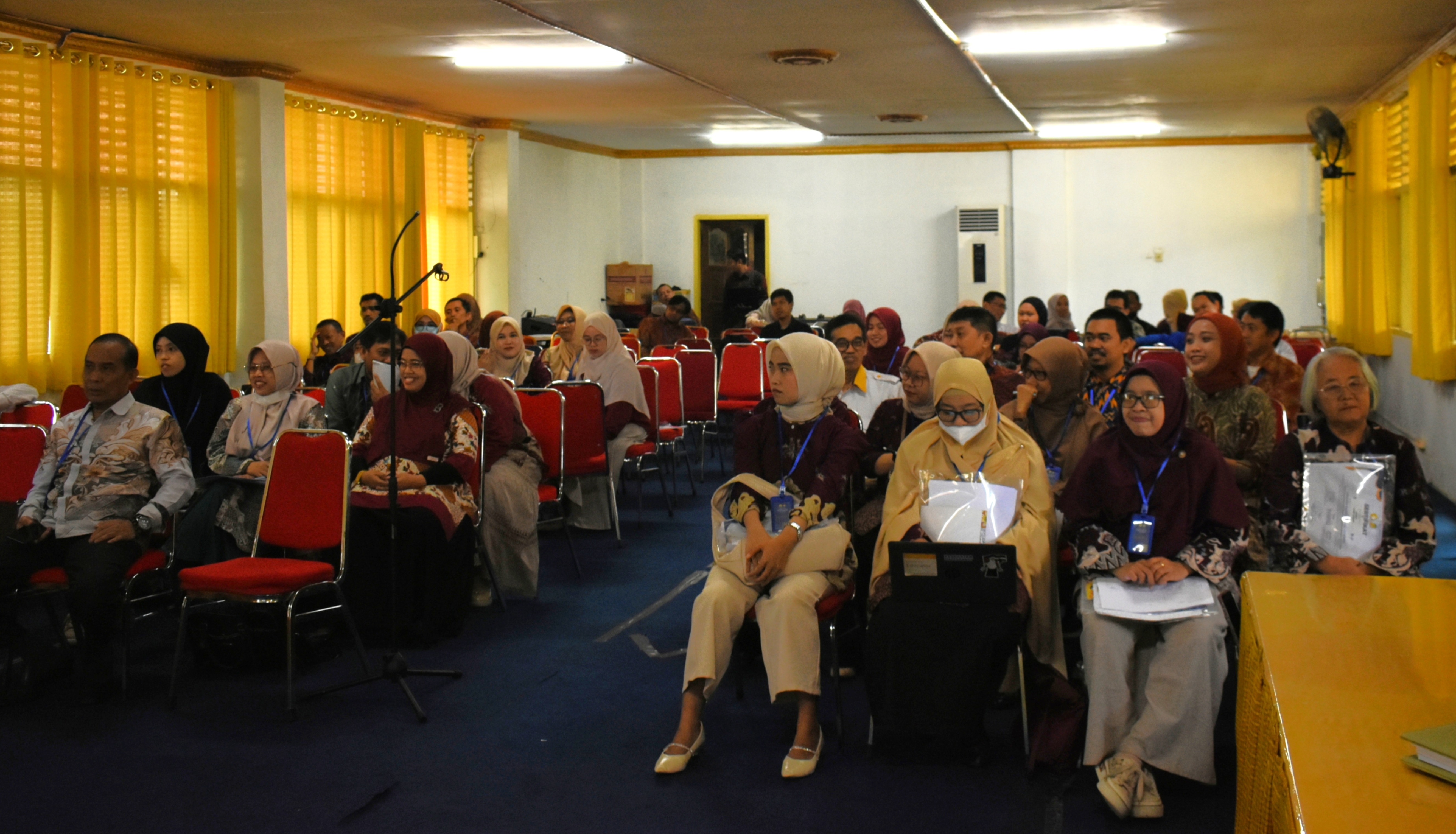 Antusiasme para peserta raker