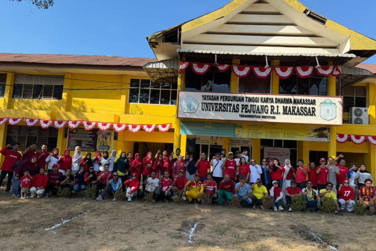 Foto bersama sivitas akademika UPRI dalam Semarak Porseni UPRI